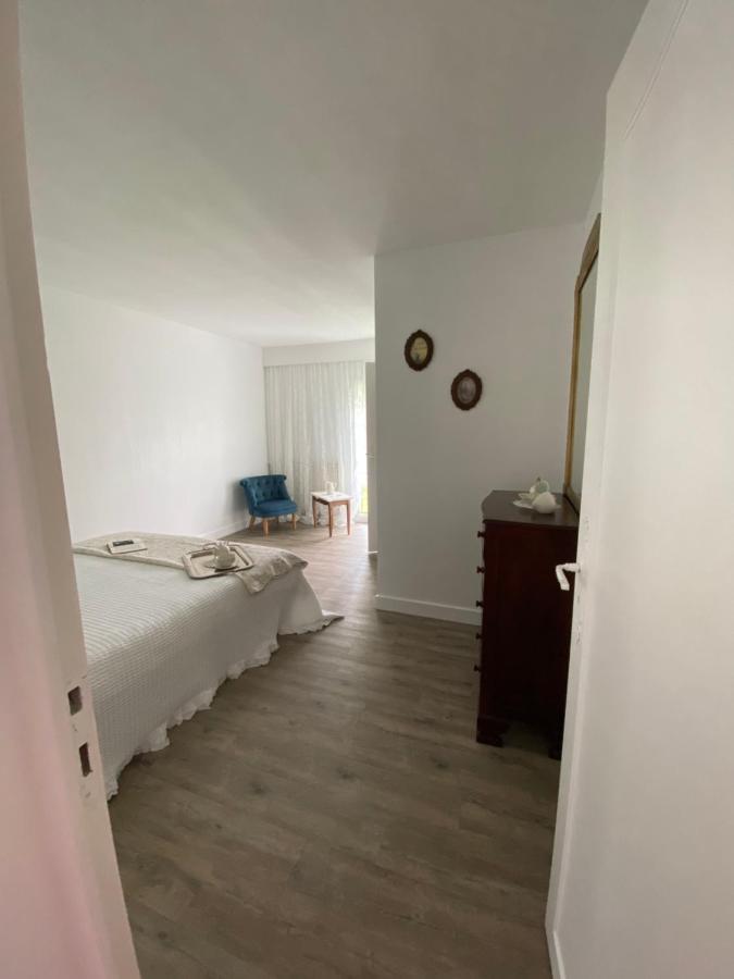 Le Vieux Moulin Bed & Breakfast Bouhet Luaran gambar