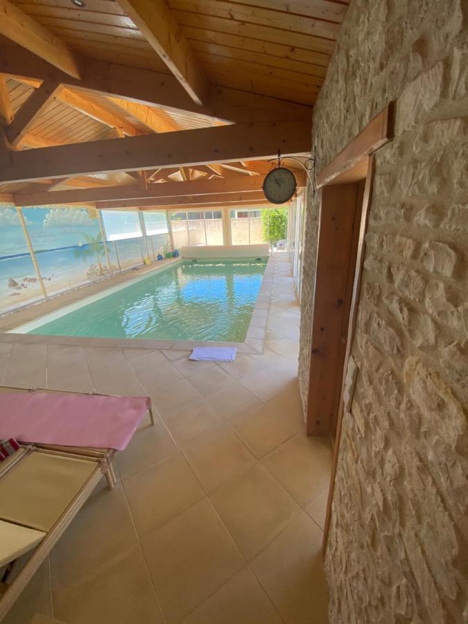 Le Vieux Moulin Bed & Breakfast Bouhet Luaran gambar