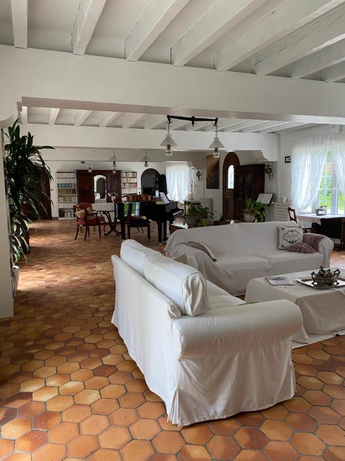Le Vieux Moulin Bed & Breakfast Bouhet Luaran gambar