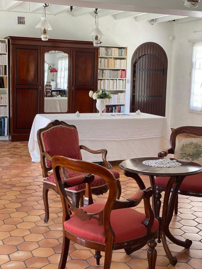Le Vieux Moulin Bed & Breakfast Bouhet Luaran gambar