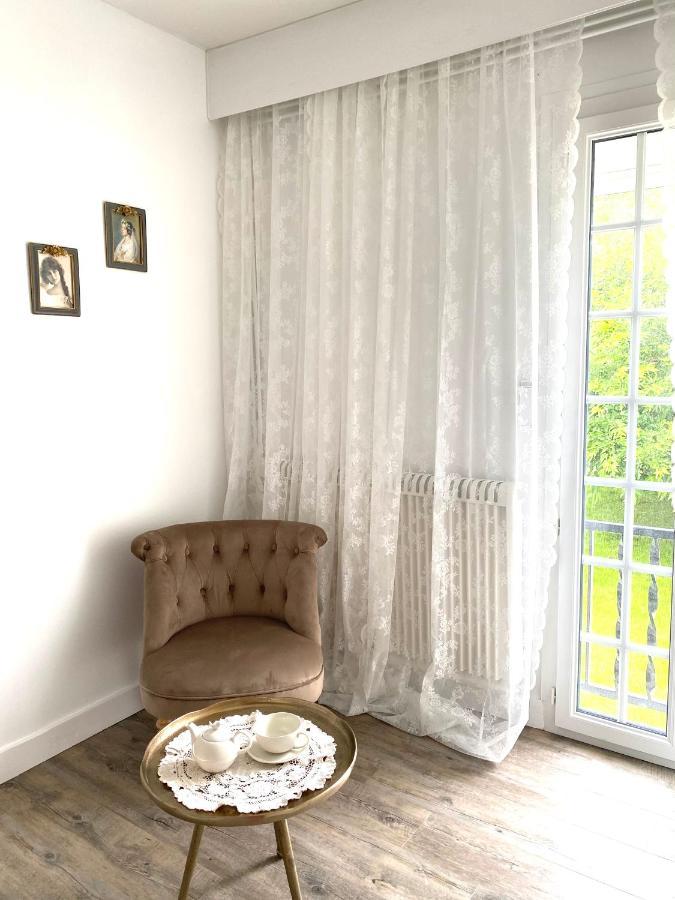 Le Vieux Moulin Bed & Breakfast Bouhet Luaran gambar