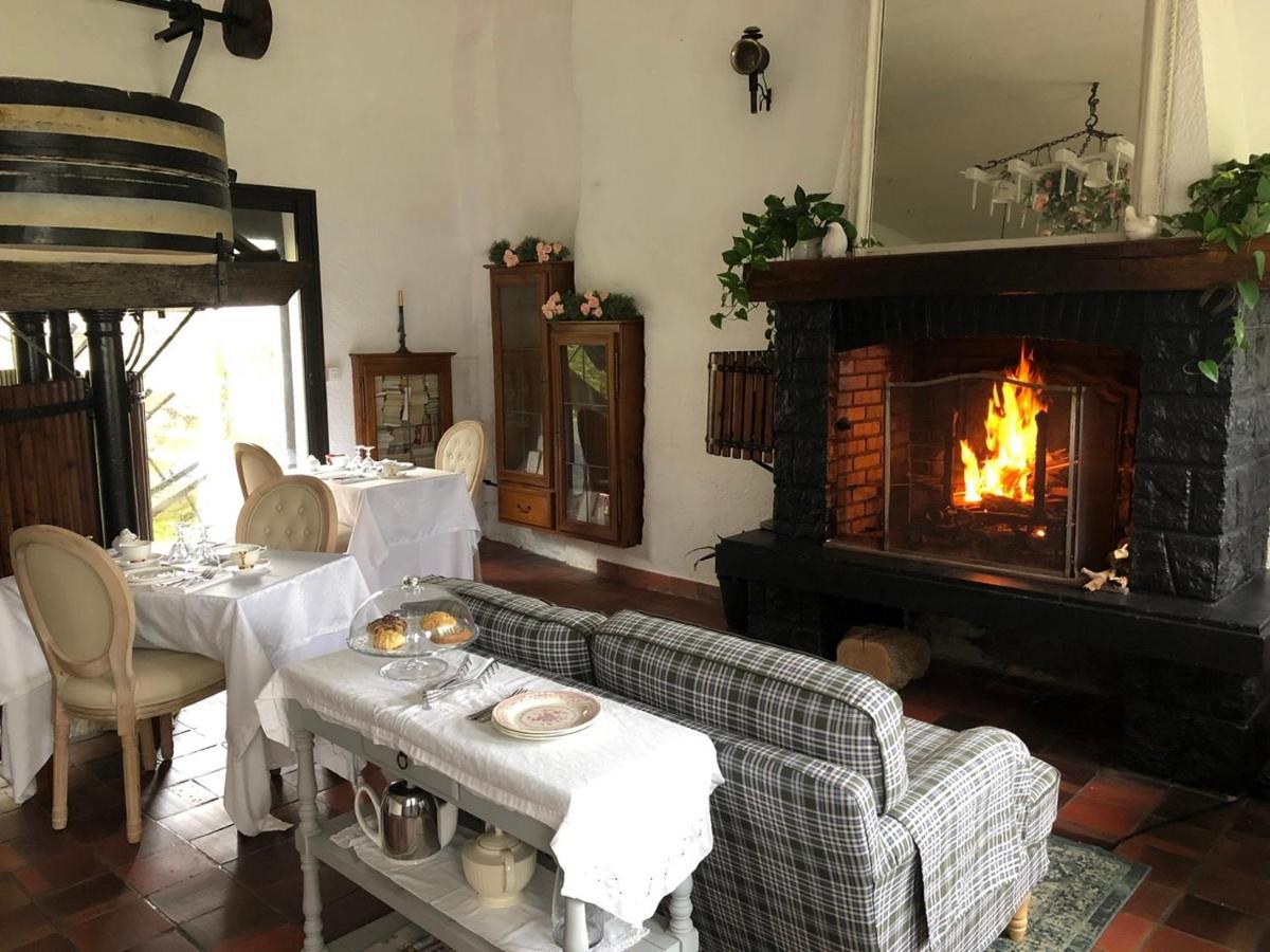 Le Vieux Moulin Bed & Breakfast Bouhet Luaran gambar